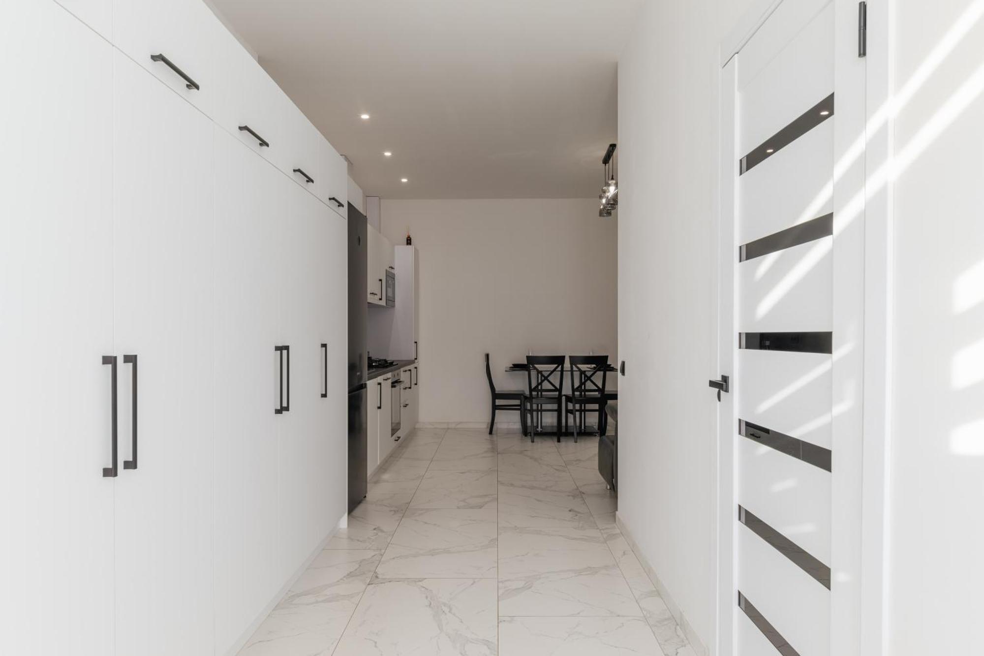 Luxury Apartments-Belochka Uzhhorod Exterior photo